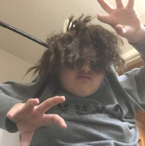 Meet your Posher, Micfeather - Picture 1 of 1